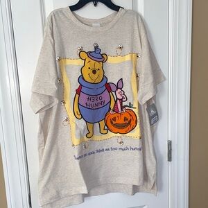 Disney Beige Winnie the Pooh and Piglet Halloween Tee
